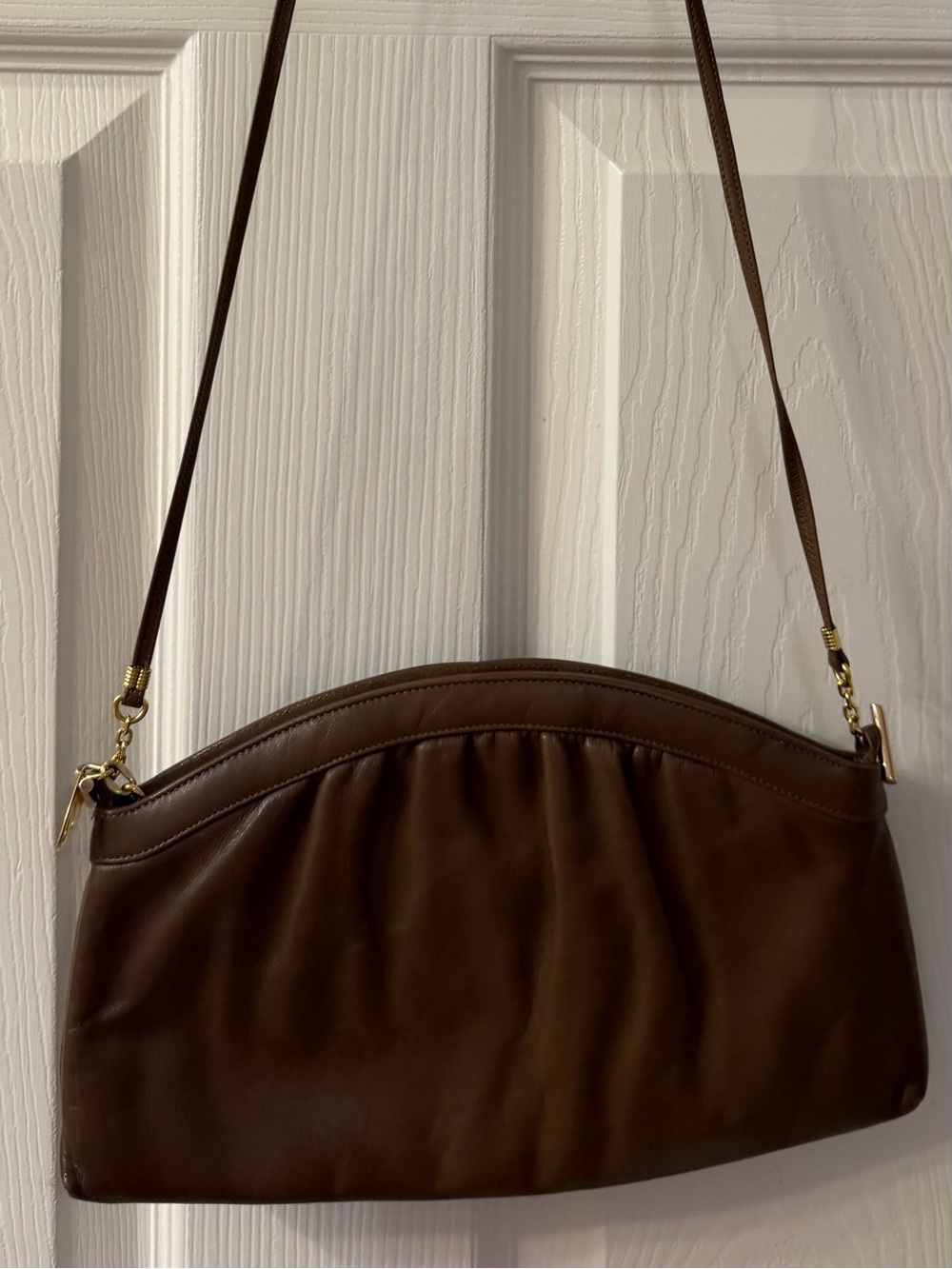 Vintage Morris Moskowitz brown leather handbag a gold-tone charm - Picture 2 of 10
